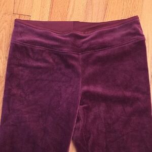 Cuddl Duds Ladies Velvet Leggings in Plum